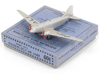 Lot 242 - DINKY TOYS (GB) (1)