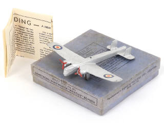 Lot 243 - DINKY TOYS (GB) (1)