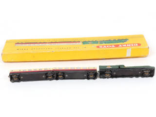 Lot 249 - DINKY TOYS (GB) (1)