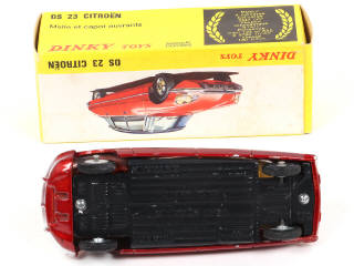Lot 343 - DINKY TOYS (FRANCE) (1)
