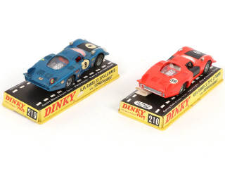 Lot 299 - DINKY TOYS (GB) (2)
