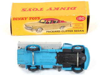 Lot 290 - DINKY TOYS (GB) (2)