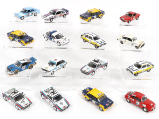 Lot 57 - DIVERS (16)