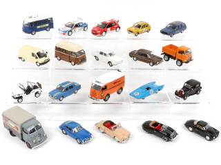 Lot 68 - DIVERS (20)
