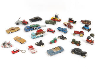 Lot 73 - DIVERS (28)