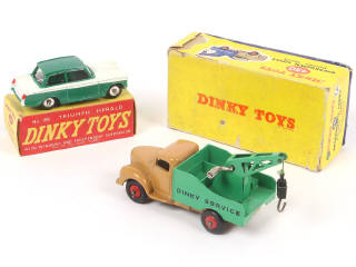 Lot 213 - DINKY TOYS (GB) (2)