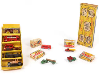 Lot 44 - DIVERS (5)