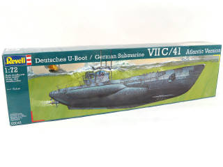 Lot 3 - REVELL (USA) (1)