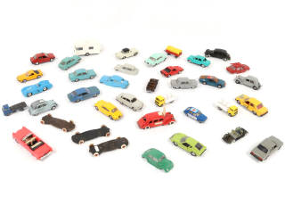 Lot 65 - DIVERS (34)