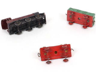 Lot 222 - DINKY TOYS (GB) (3)