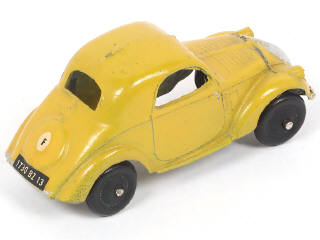Lot 241 - DINKY TOYS (FRANCE) (1)