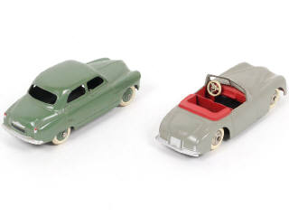 Lot 251 - DINKY TOYS (FRANCE) (2)