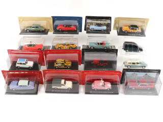 Lot 125 - DIVERS (16)