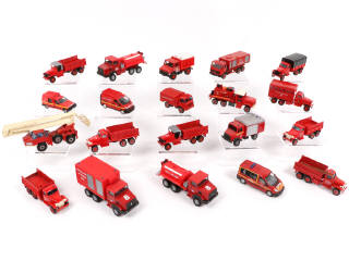 Lot 141 - DIVERS (20)