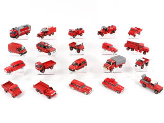 Lot 143 - DIVERS (20)