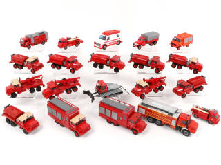 Lot 146 - DIVERS (20)