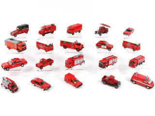 Lot 147 - DIVERS (20)