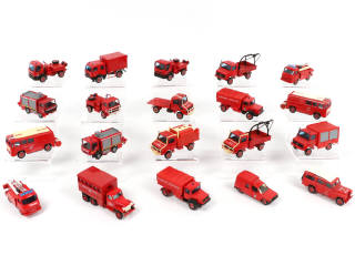 Lot 153 - DIVERS (20)