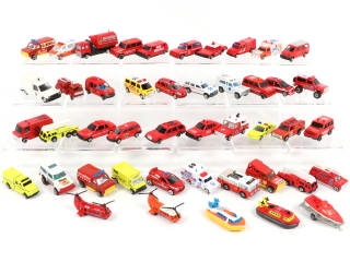 Lot 235 - DIVERS (45)