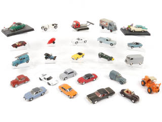 Lot 176 - DIVERS (25)