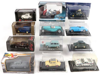 Lot 74 - DIVERS (12)