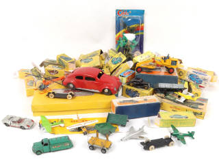 Lot 238 - DIVERS (60)