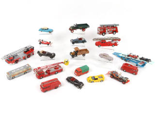 Lot 164 - DIVERS (21)