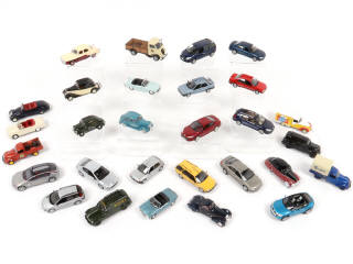 Lot 194 - DIVERS (29)