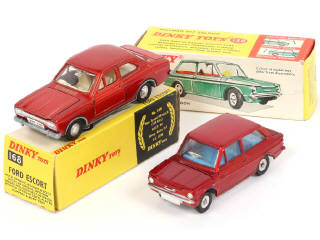 Lot 278 - DINKY TOYS (GB) (2)
