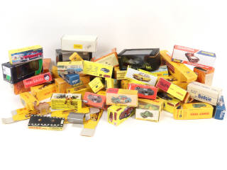 Lot 125 - DIVERS (50)