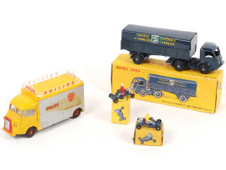 Lot 233 - DINKY TOYS (FRANCE) (4)