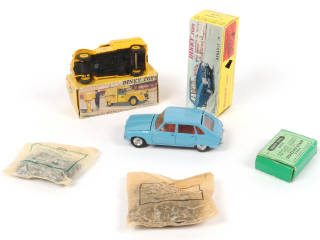 Lot 236 - DINKY TOYS (FRANCE) (5)