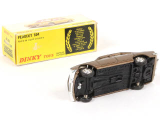 Lot 210 - DINKY TOYS (FRANCE) (1)