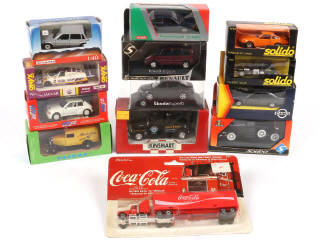 Lot 103 - DIVERS (13)