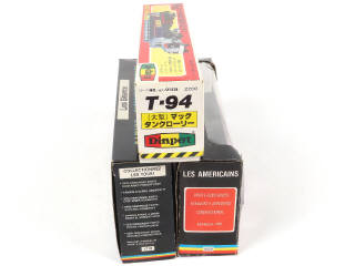 Lot 87 - DIVERS (3)