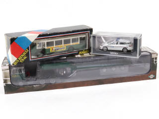 Lot 105 - DIVERS (13)