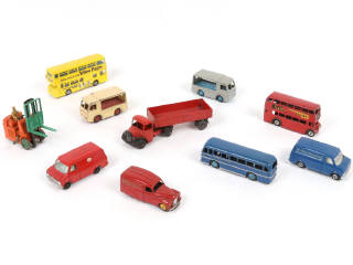 Lot 281 - DINKY TOYS (GB) (10)