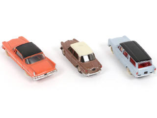 Lot 290 - DINKY TOYS (FRANCE) (3)