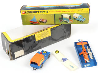 Lot 162 - CORGI TOYS (GB) (2)