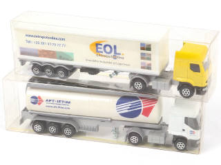 Lot 215 - MAJORETTE (FRANCE) (2)