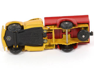 Lot 268 - DINKY TOYS (FRANCE) (1)