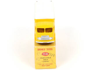 Lot 331 - DINKY TOYS (FRANCE) (1)