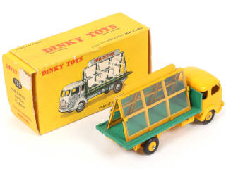 Lot 332 - DINKY TOYS (FRANCE) (1)