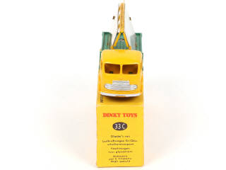 Lot 332 - DINKY TOYS (FRANCE) (1)