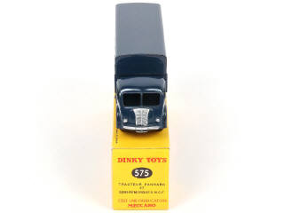 Lot 330 - DINKY TOYS (FRANCE) (1)