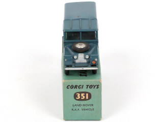 Lot 106 - CORGI TOYS (GB) (1)