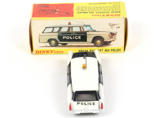 Lot 311 - DINKY TOYS (FRANCE) (1)