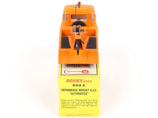 Lot 342 - DINKY TOYS (FRANCE) (1)