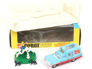 Lot 119 - CORGI TOYS (GB) (1)