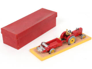 Lot 346 - DINKY TOYS (FRANCE) (1)
